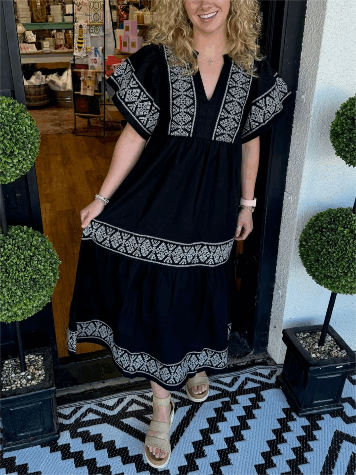 WOMEN'S V-NECK BOHO MAXI DRESS WITH POCKETS